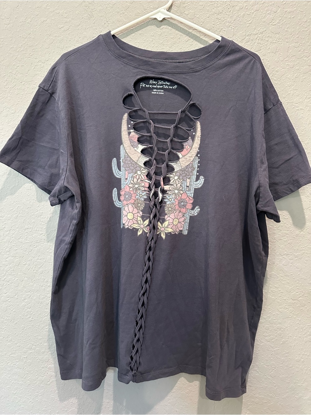 Torrid T shirt Sz 1X cactus graphic EUC